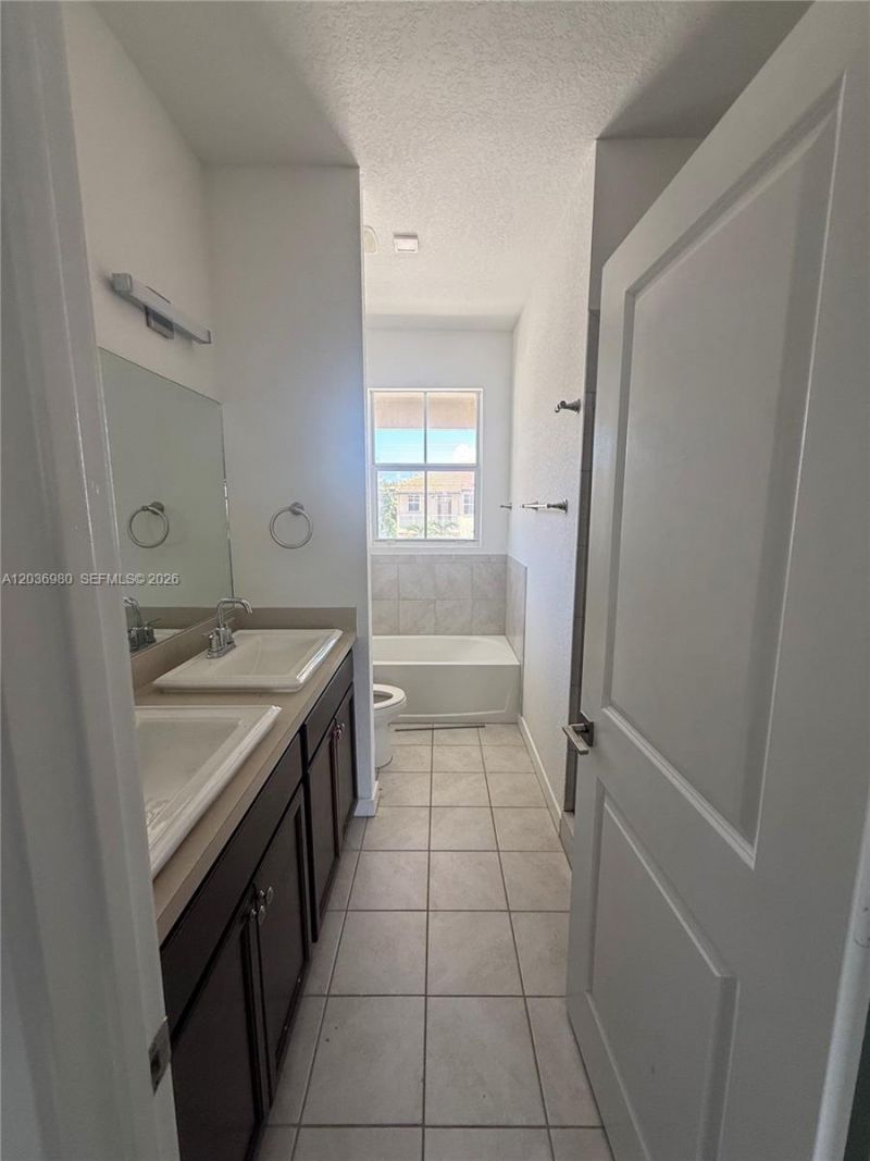 24360 SW 117th Ave , Homestead, FL 33032 Photo