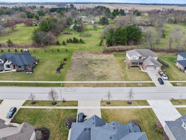 13745 W Memorial Drive , Manhattan, IL 60442