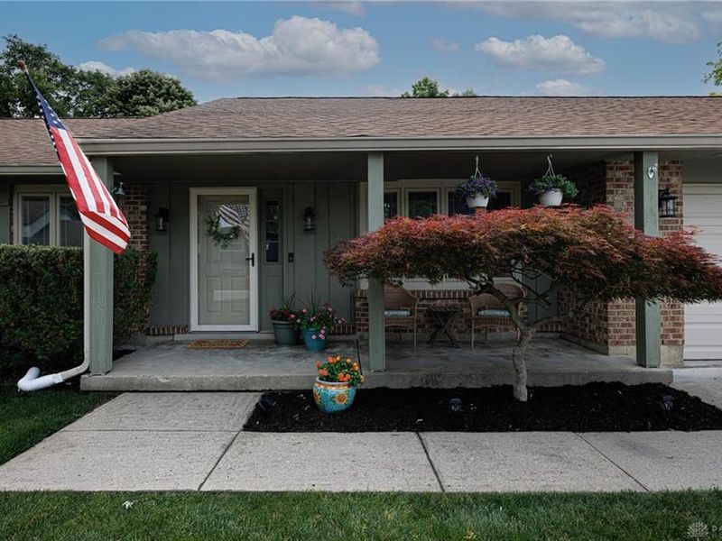 281 Scott Drive, Englewood, OH 45322 Photo 3