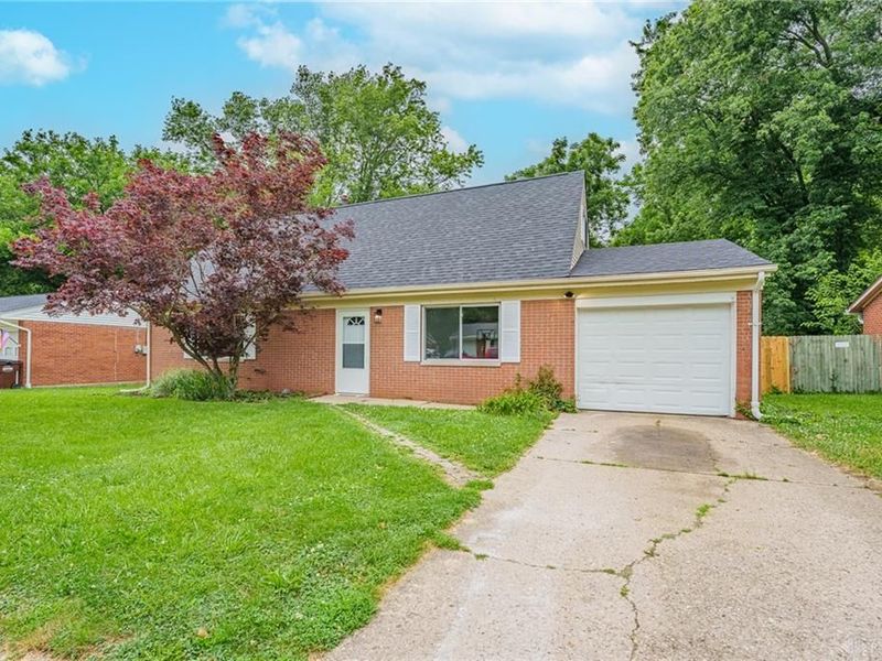 842 Murray Hill Drive, Xenia Township, OH 45385 Photo 2