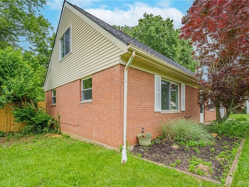 842 Murray Hill Drive, Xenia Township, OH 45385 Photo 3
