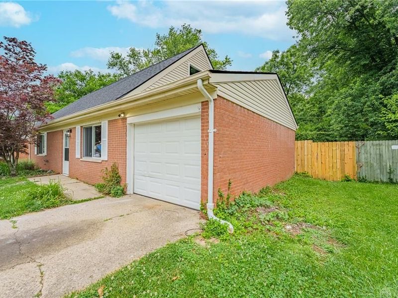 842 Murray Hill Drive, Xenia Township, OH 45385 Photo 4