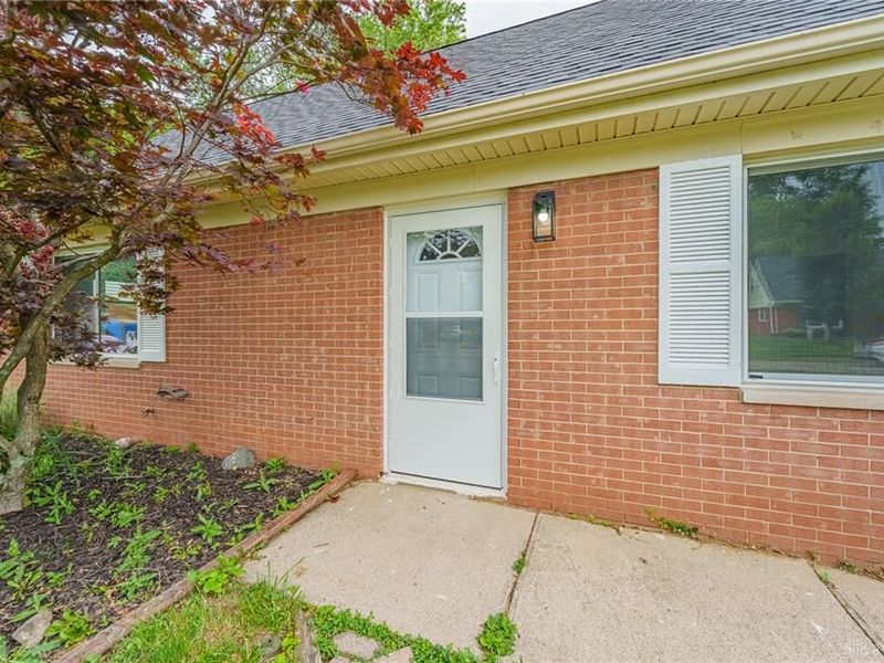 842 Murray Hill Drive, Xenia Township, OH 45385 Photo 5