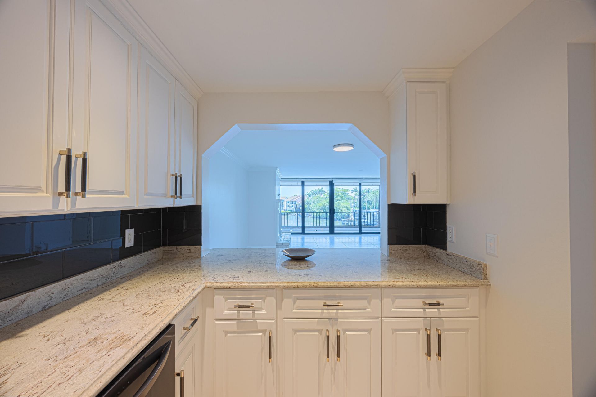 801 Palm Trail, Unit 9, Delray Beach, FL 33483 Photo