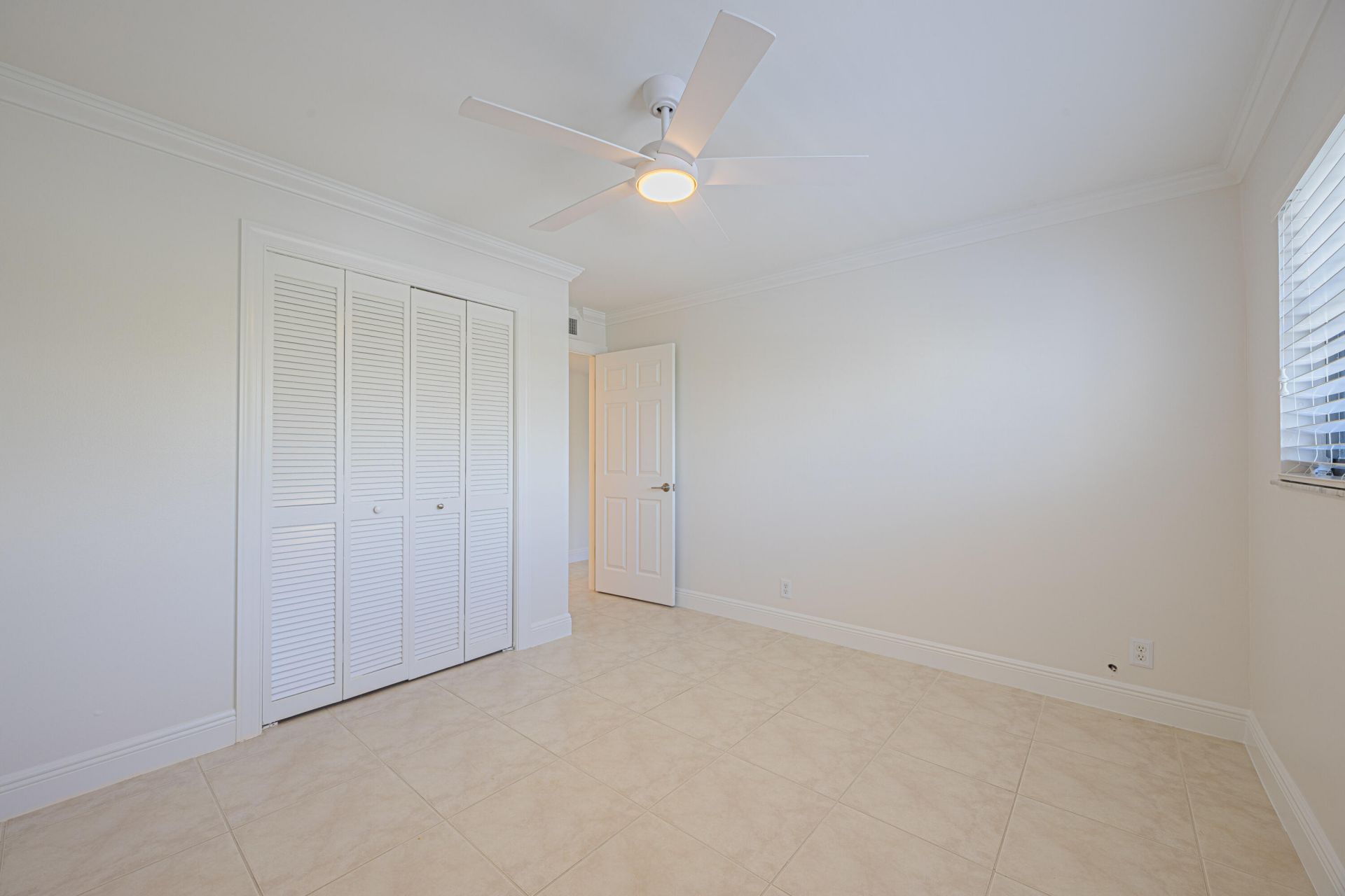 801 Palm Trail, Unit 9, Delray Beach, FL 33483 Photo
