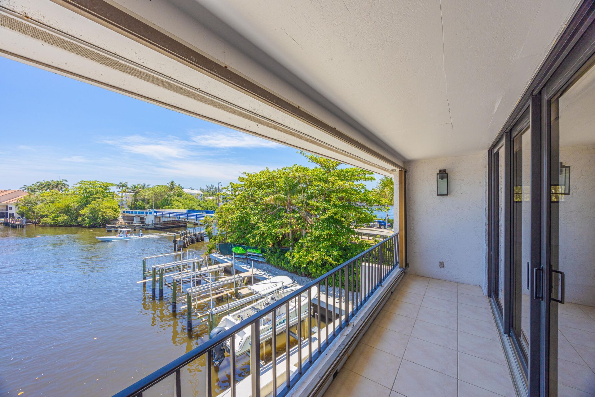 801 Palm Trail, Unit 9, Delray Beach, FL 33483 Photo