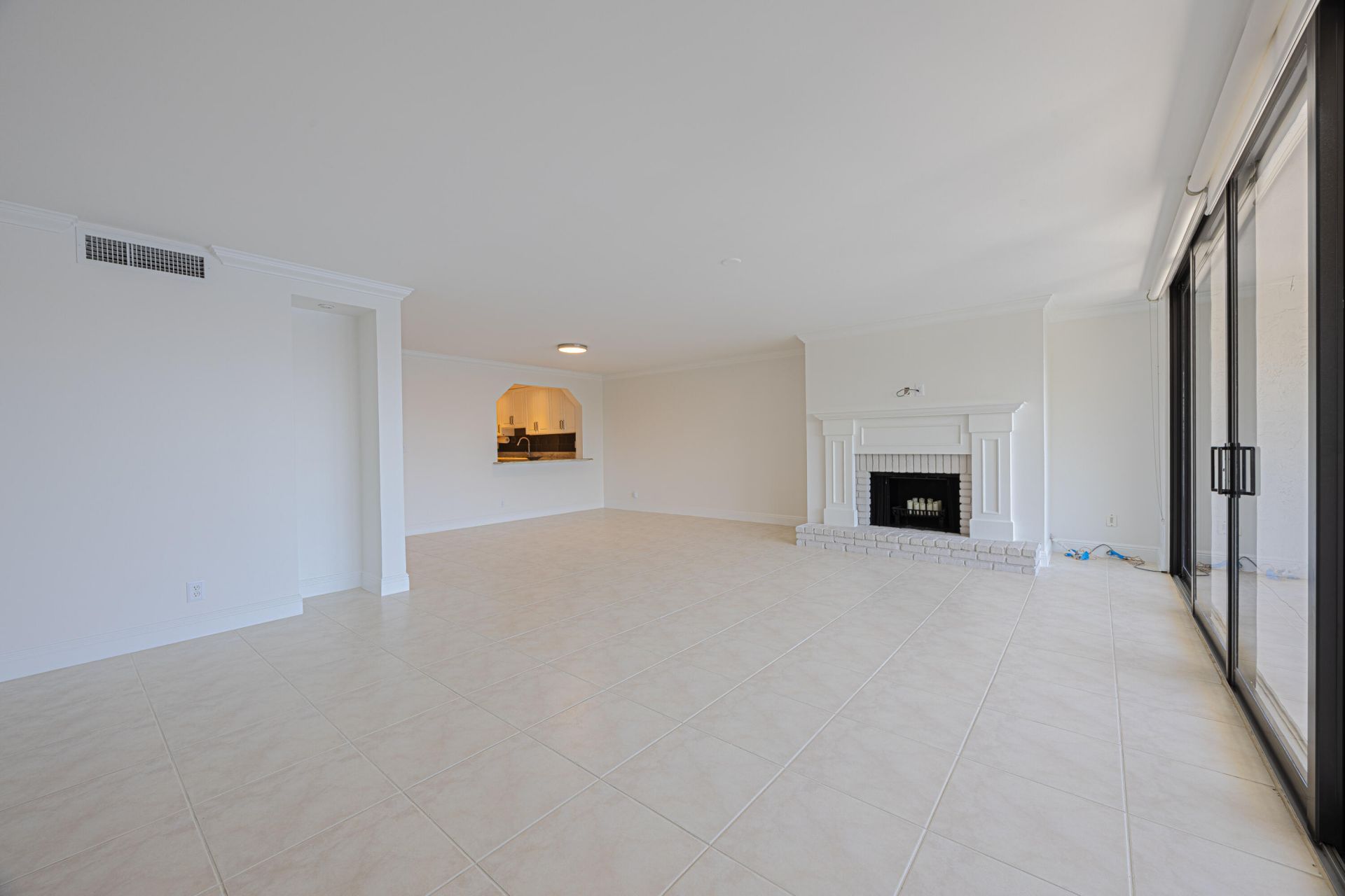 801 Palm Trail, Unit 9, Delray Beach, FL 33483 Photo