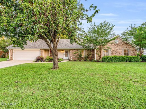 60 Amanda Drive, Columbus, MS 39702