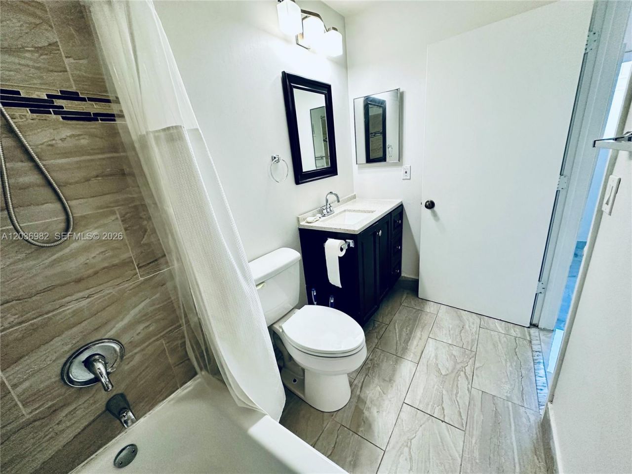 9703 Hammocks Blvd , Unit 108, Miami, FL 33196 Photo