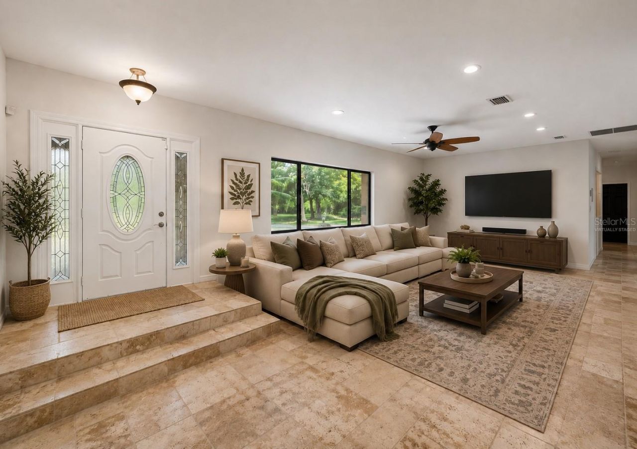 181 N Smokey Mountain Road, Seffner, FL 33584 Photo