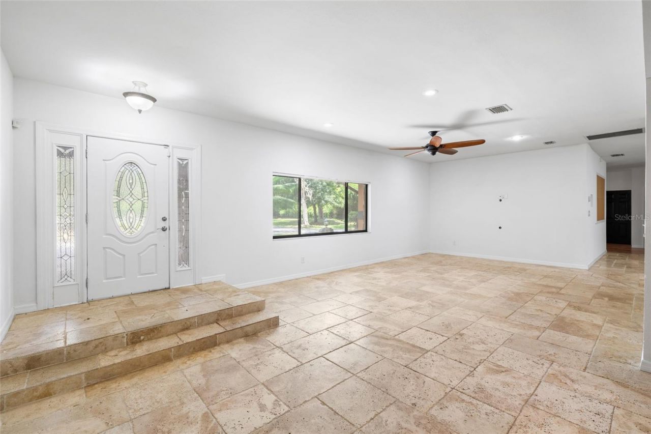 181 N Smokey Mountain Road, Seffner, FL 33584 Photo