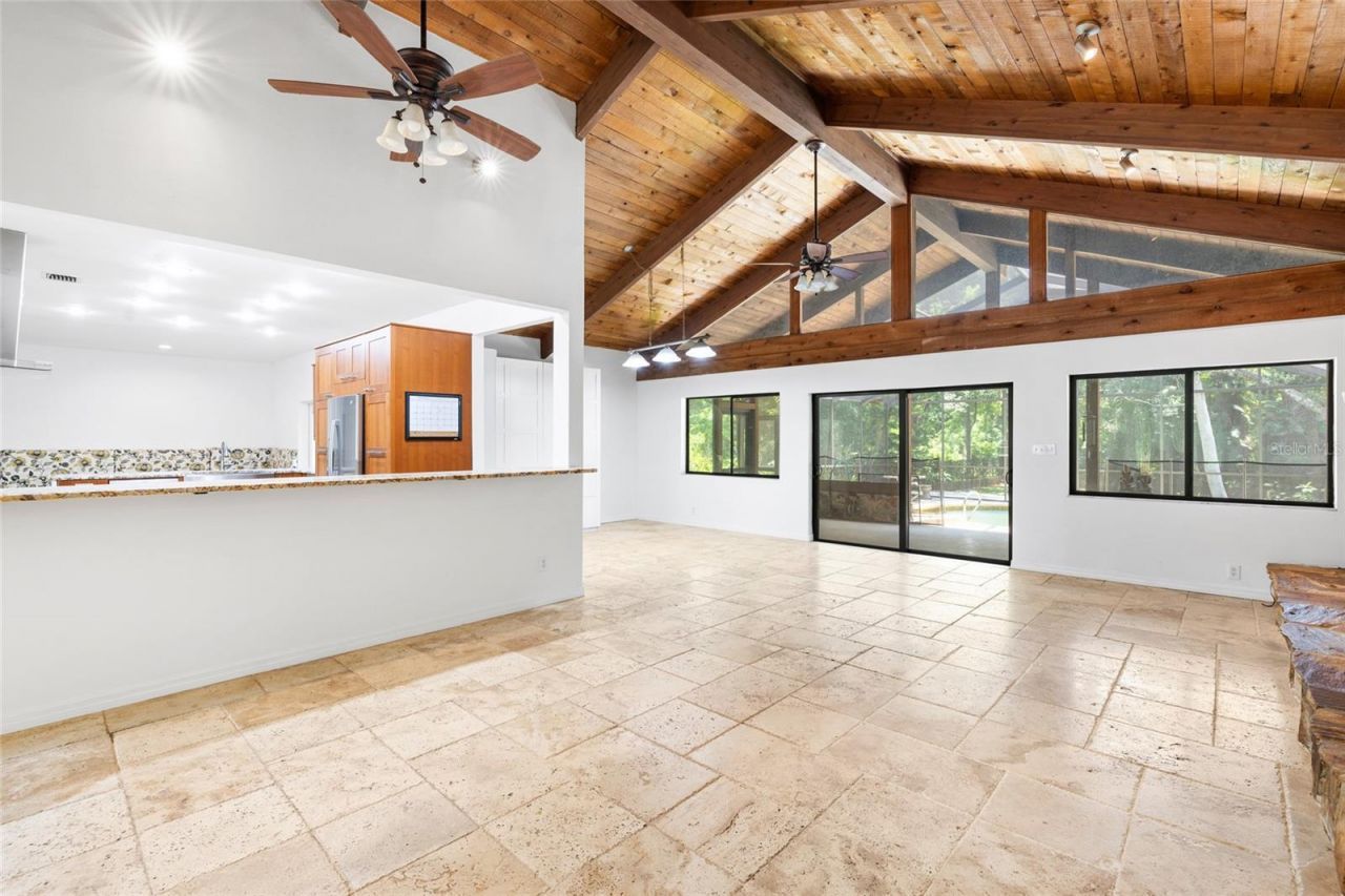 181 N Smokey Mountain Road, Seffner, FL 33584 Photo
