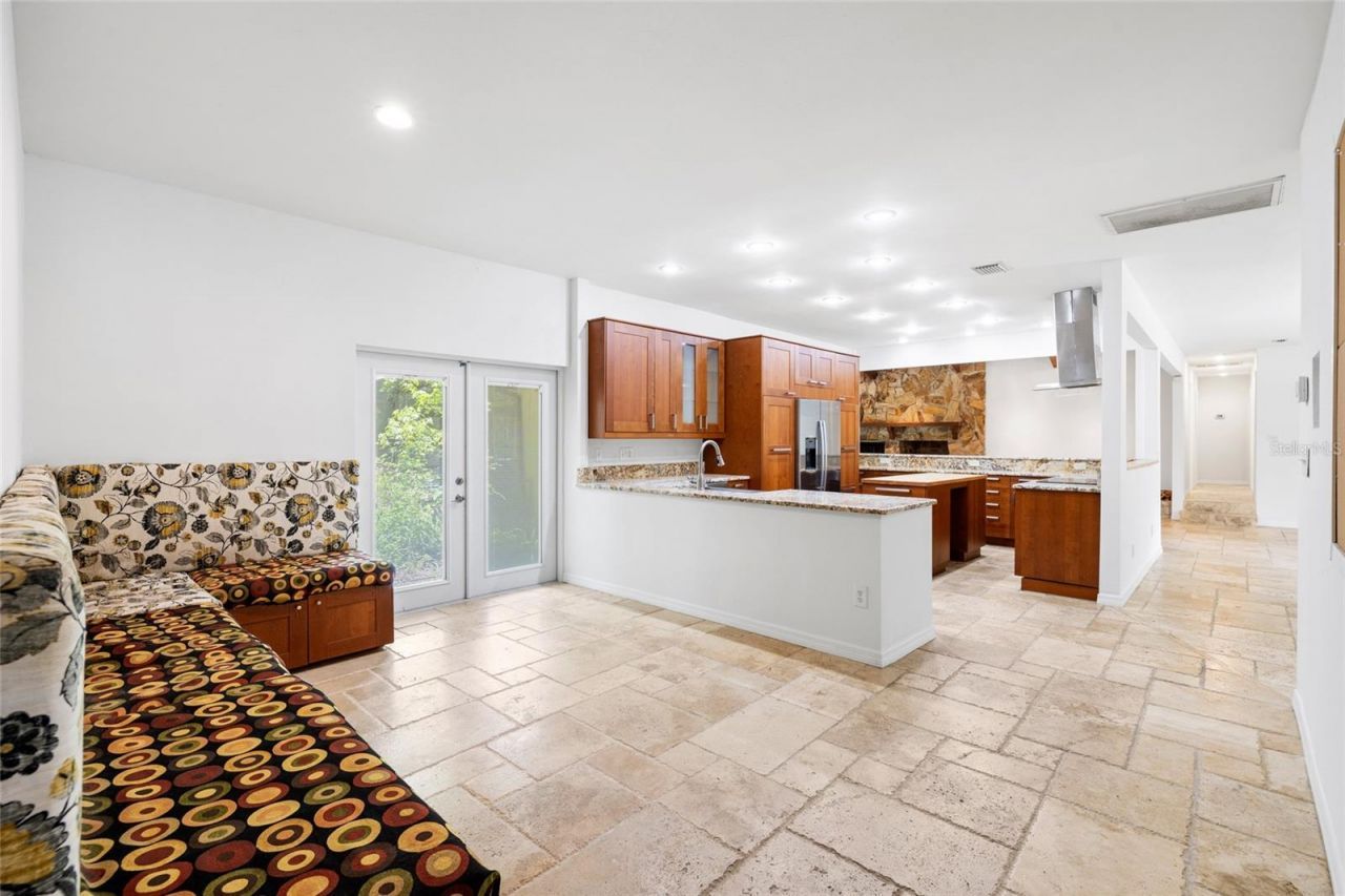 181 N Smokey Mountain Road, Seffner, FL 33584 Photo