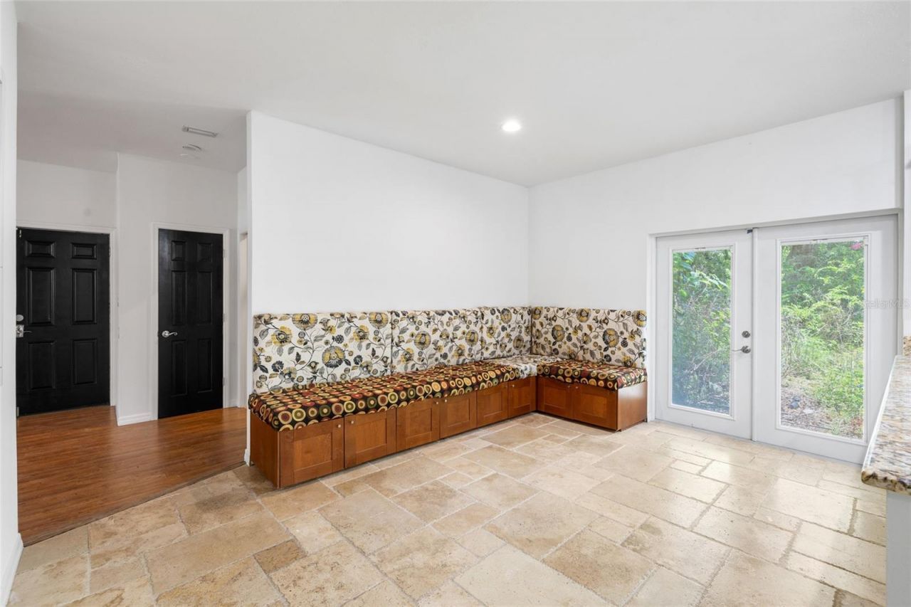 181 N Smokey Mountain Road, Seffner, FL 33584 Photo