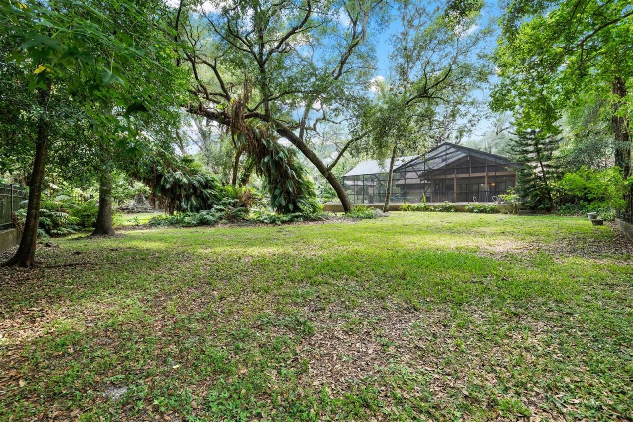 181 N Smokey Mountain Road, Seffner, FL 33584 Photo