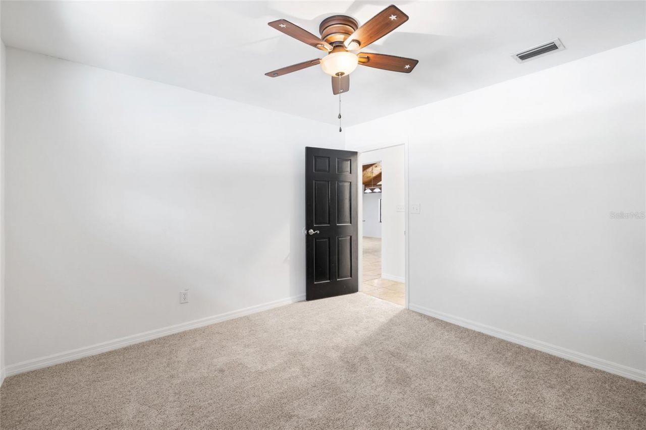 181 N Smokey Mountain Road, Seffner, FL 33584 Photo