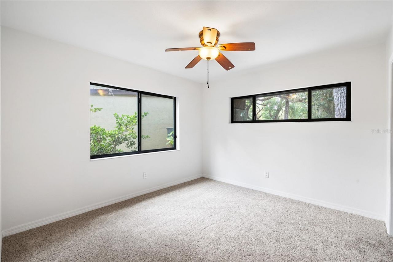 181 N Smokey Mountain Road, Seffner, FL 33584 Photo