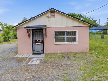 1215 S DELAWARE AVENUE , DELAND, FL 32720