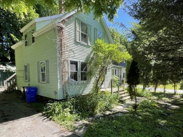 38 Fredonian St, Shirley, MA 01464