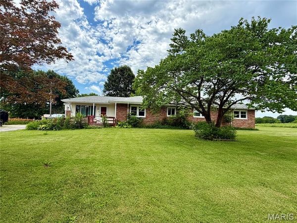 290 Highway Jj , Elsberry, MO 63343