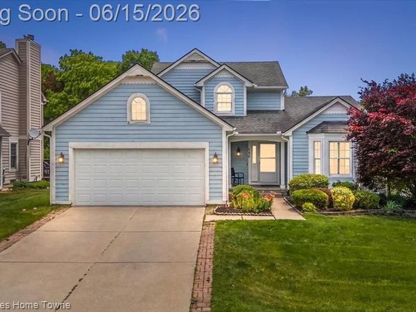 899 Hathaway Dr Drive, Auburn Hills, MI 48326