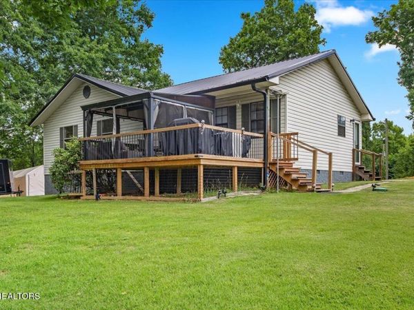 2122 Decatur Pike, Athens, TN 37303