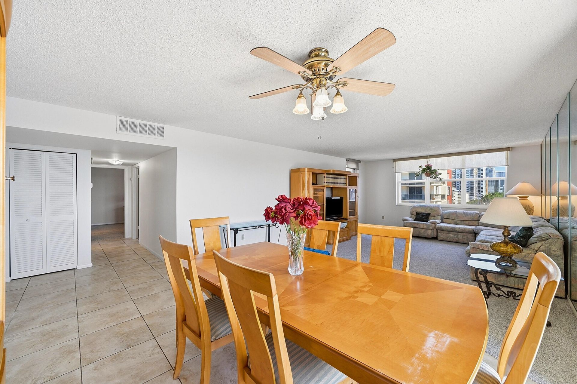 1401 S Ocean Drive, Unit 704, Hollywood, FL 33019 Photo
