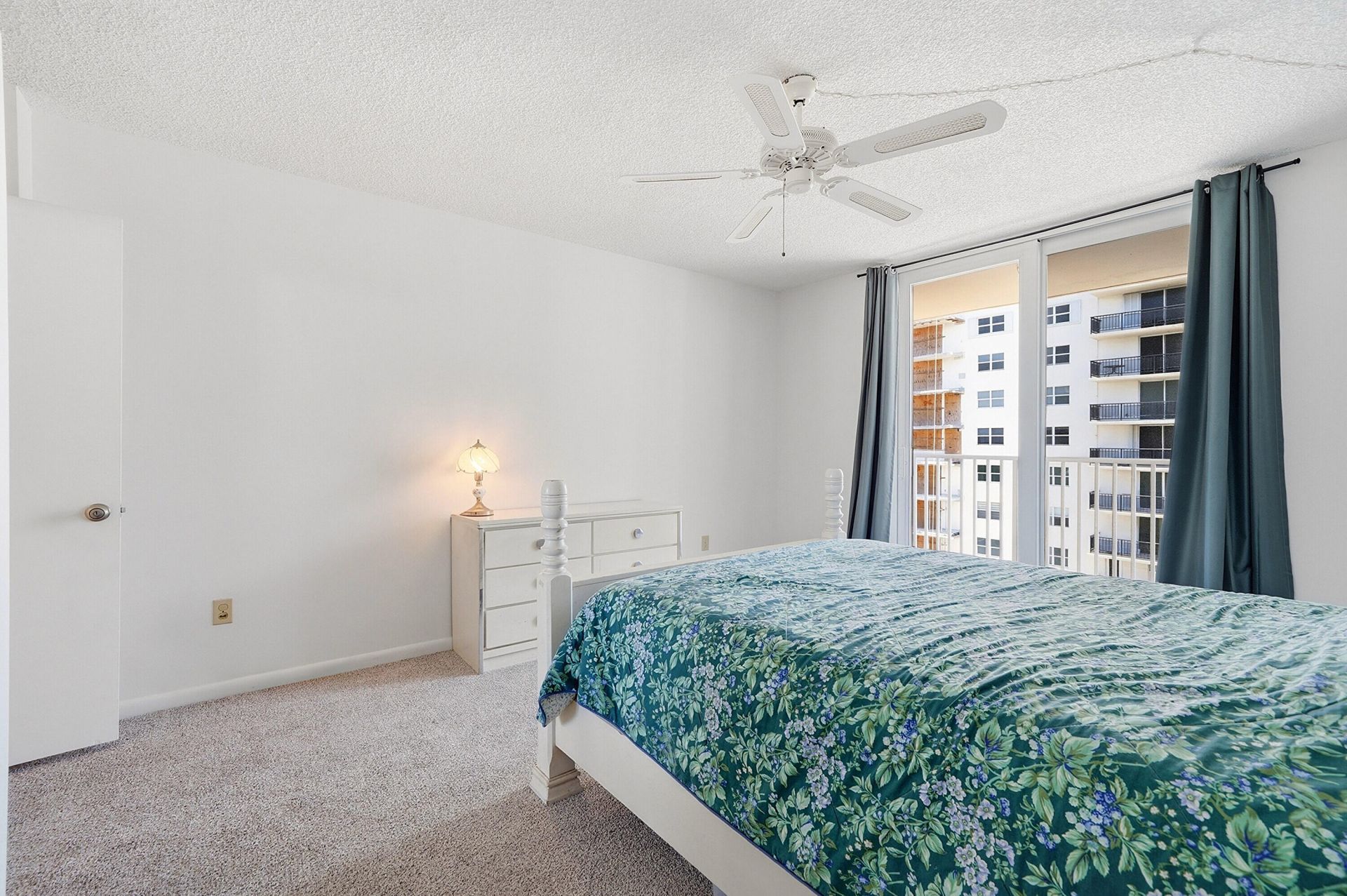 1401 S Ocean Drive, Unit 704, Hollywood, FL 33019 Photo