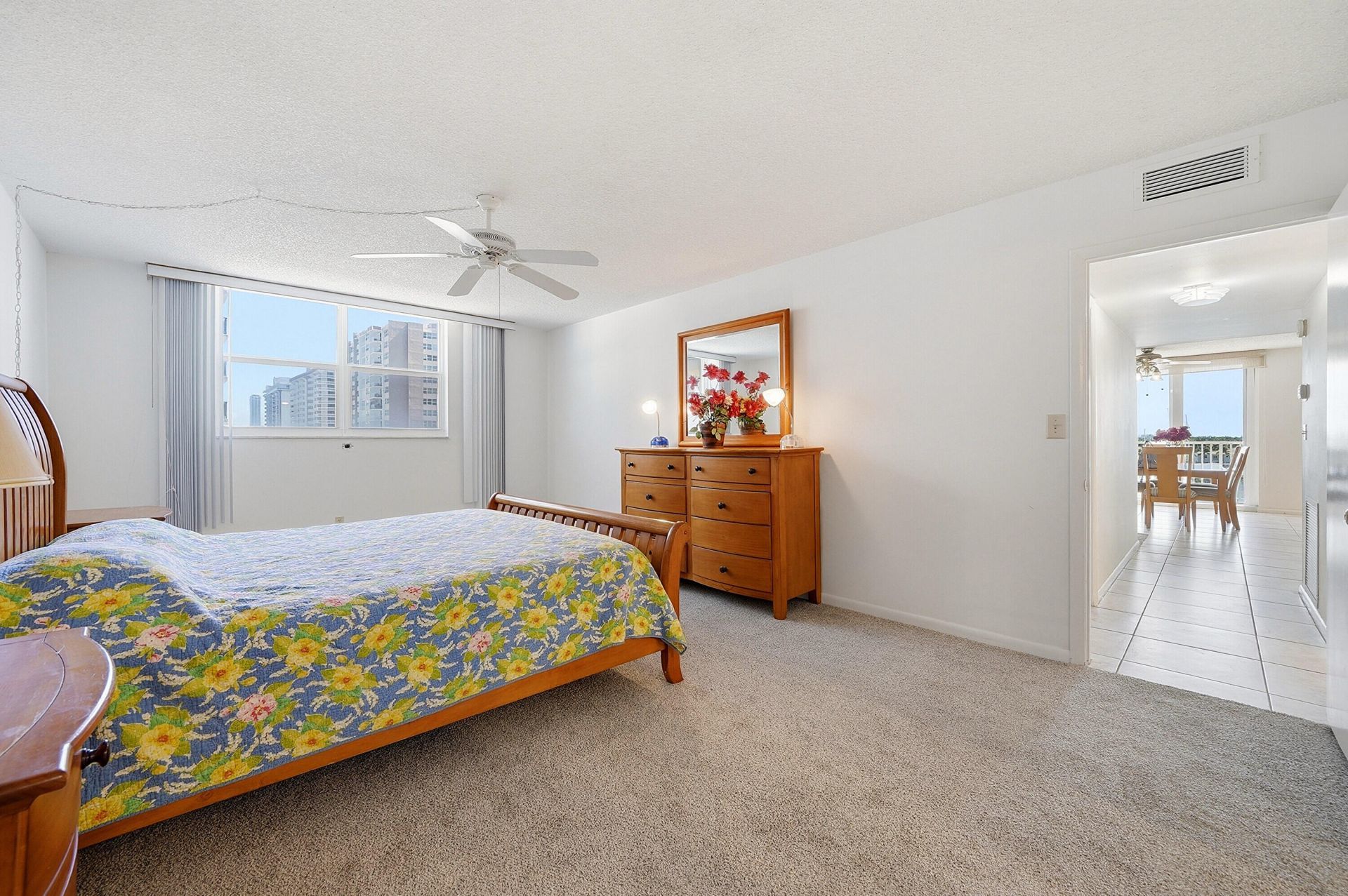 1401 S Ocean Drive, Unit 704, Hollywood, FL 33019 Photo