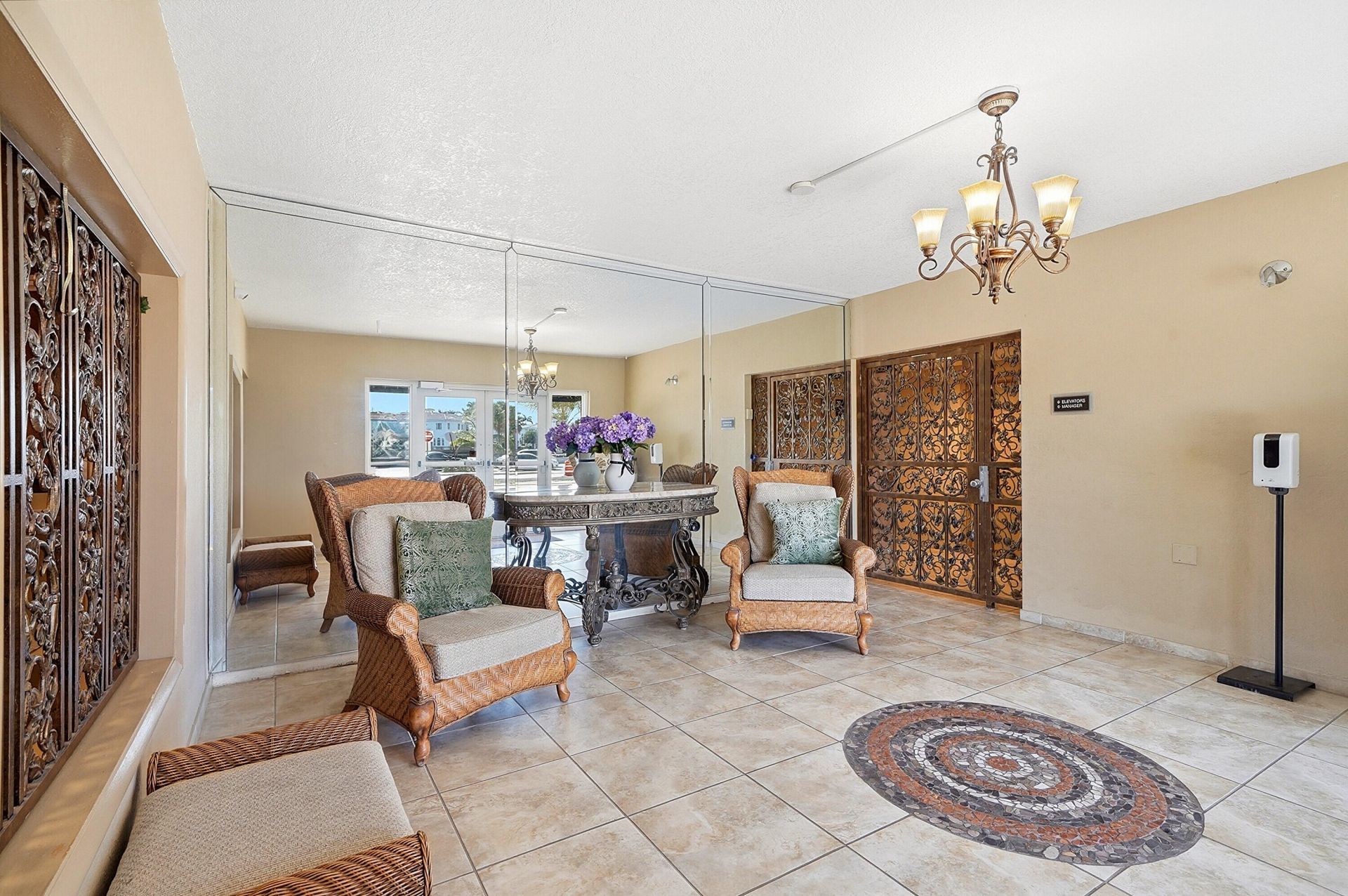 1401 S Ocean Drive, Unit 704, Hollywood, FL 33019 Photo