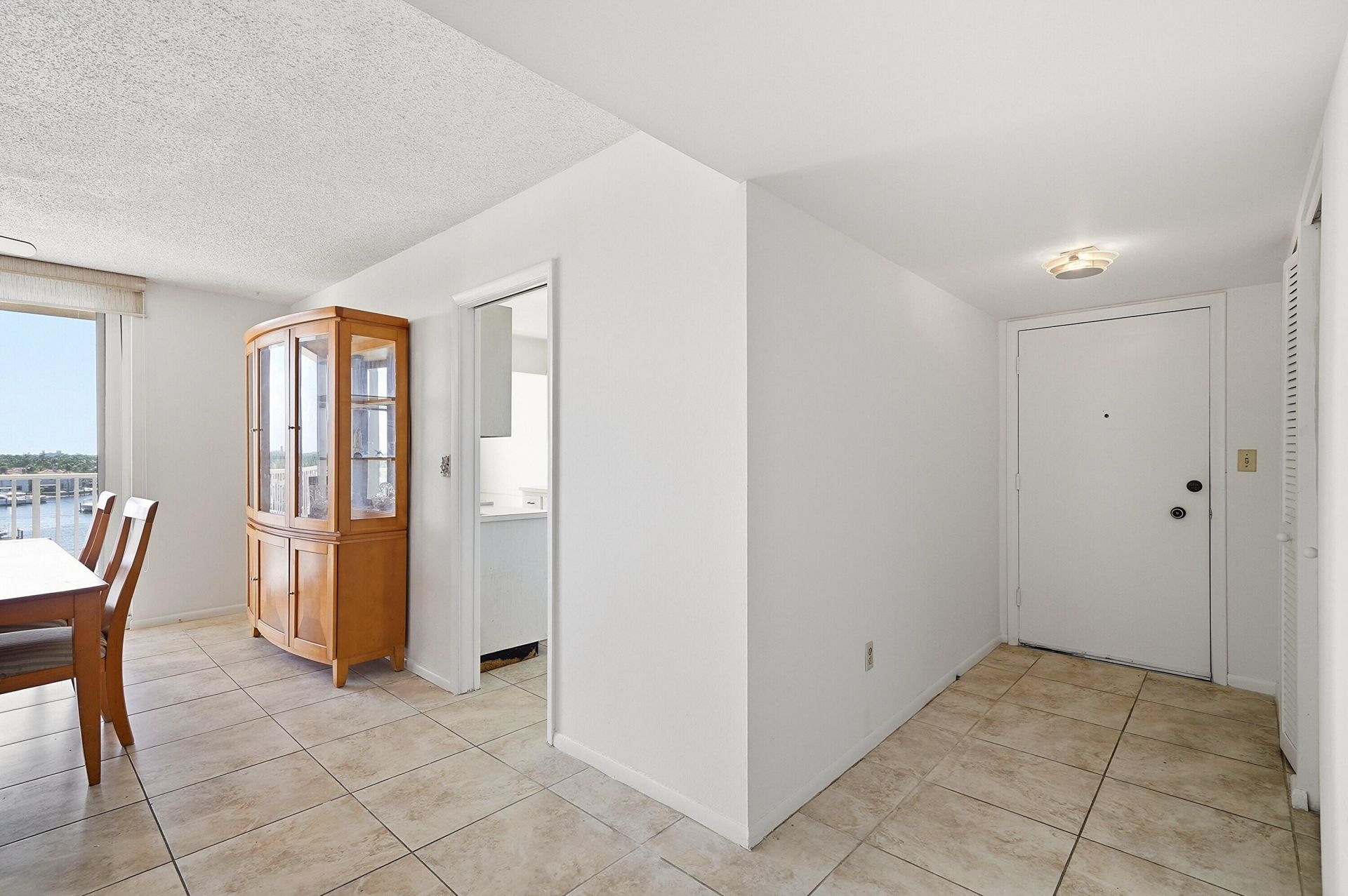 1401 S Ocean Drive, Unit 704, Hollywood, FL 33019 Photo