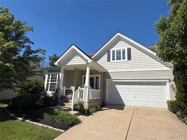 1437 Colonial Drive, St Charles, MO 63304