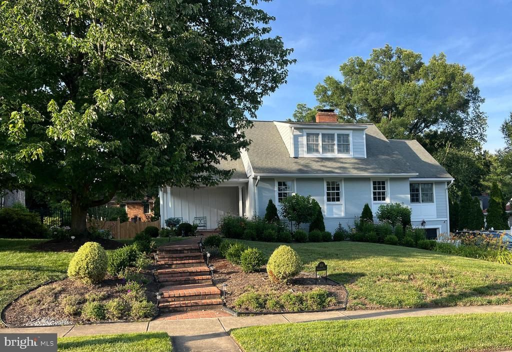 904 WAYNEWOOD BOULEVARD, ALEXANDRIA, VA 22308