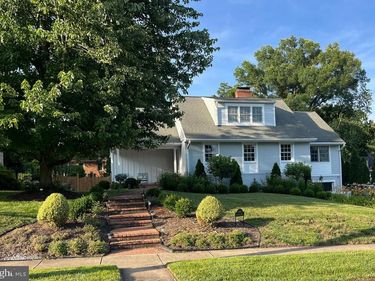904 WAYNEWOOD BOULEVARD, ALEXANDRIA, VA 22308