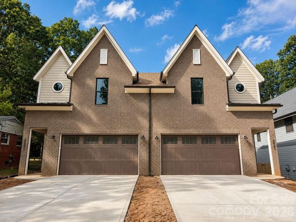 2621 Springway Drive, Charlotte, NC 28205