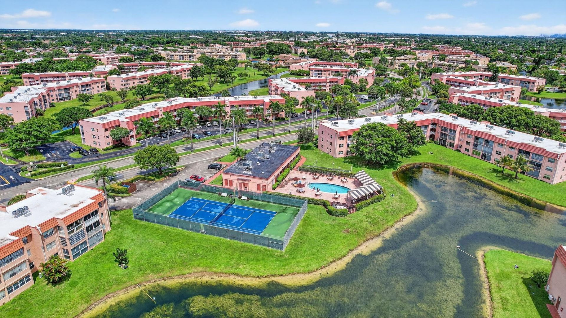 9660 Sunrise Lakes Boulevard, Unit 306, Sunrise, FL 33322 Photo