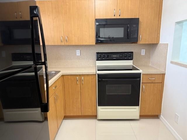 9660 Sunrise Lakes Boulevard, Unit 306, Sunrise, FL 33322 Photo