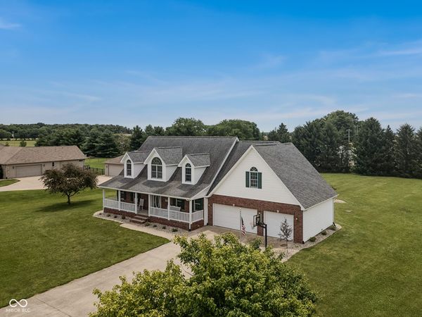 9675 E Katey, Columbus, IN 47203