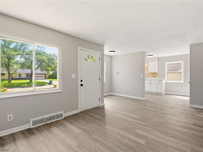 1620 Cedar Drive, Lorain, OH 44052 Photo 3