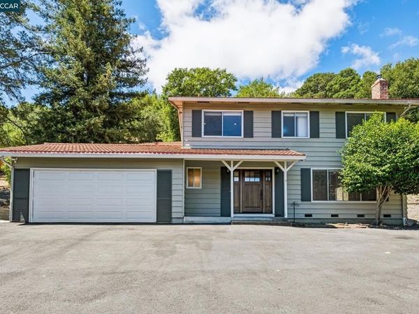 486 Butterfield Place, Moraga, CA 94556