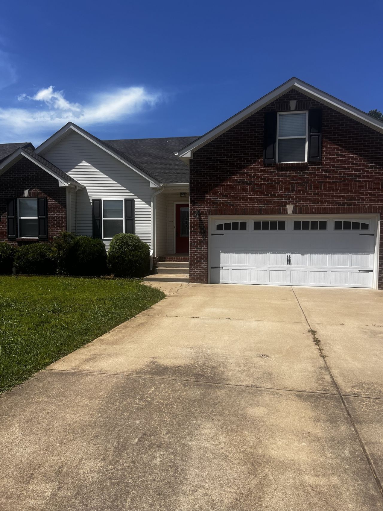 829 Shelton Cir, Clarksville, TN 37042 Main Photo
