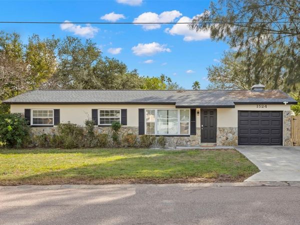 1524 ARIZONA AVE , ST PETERSBURG, FL 33703