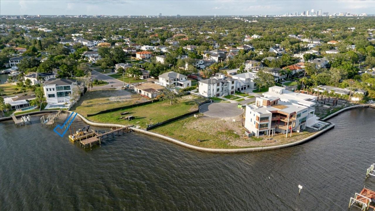 5102 W Longfellow Avenue, Tampa, FL 33629 Photo