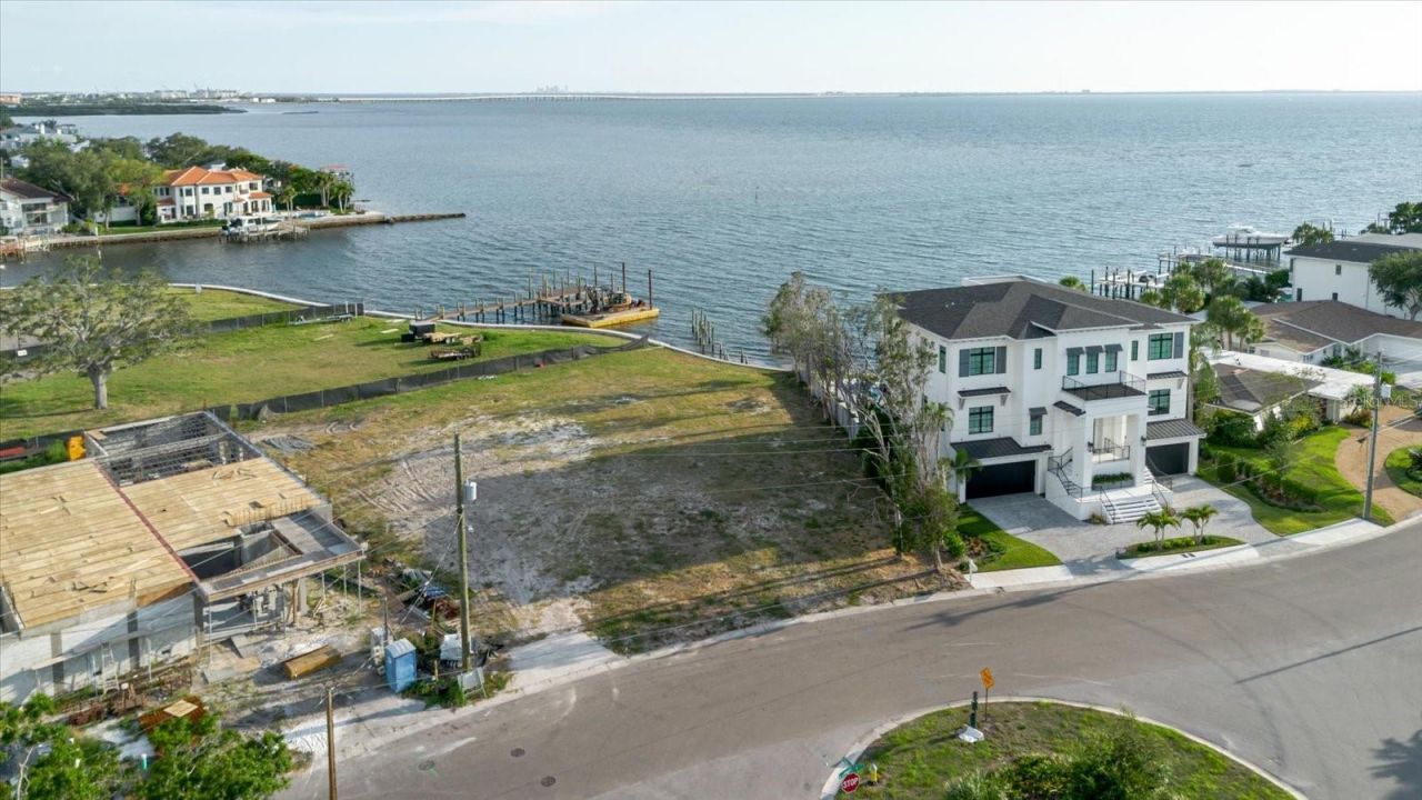 5102 W Longfellow Avenue, Tampa, FL 33629 Photo