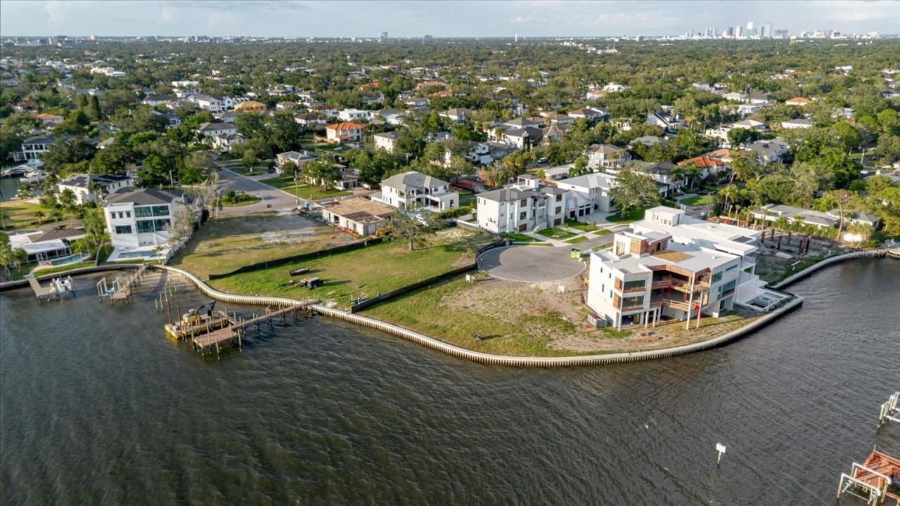 5102 W Longfellow Avenue, Tampa, FL 33629 Photo