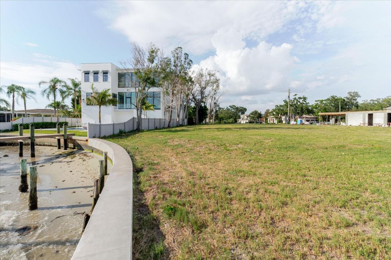 5102 W Longfellow Avenue, Tampa, FL 33629 Photo