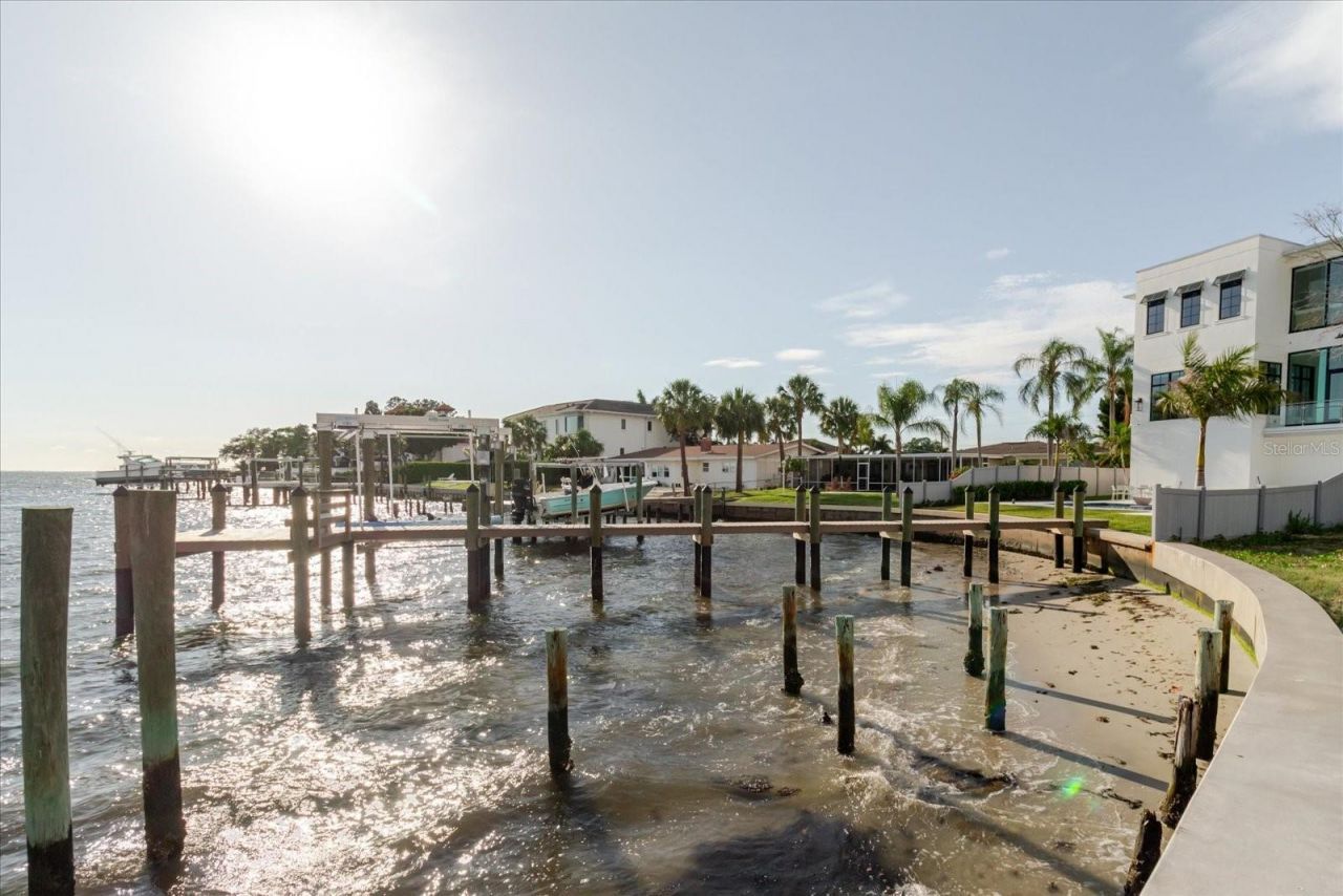5102 W Longfellow Avenue, Tampa, FL 33629 Photo