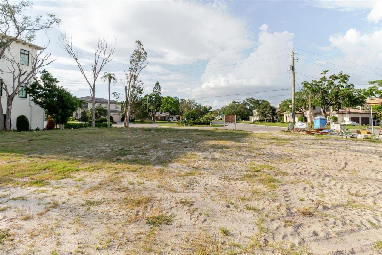 5102 W Longfellow Avenue, Tampa, FL 33629 Photo