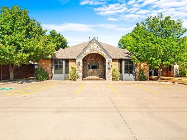 14000 N Western Avenue, Edmond, OK 73013