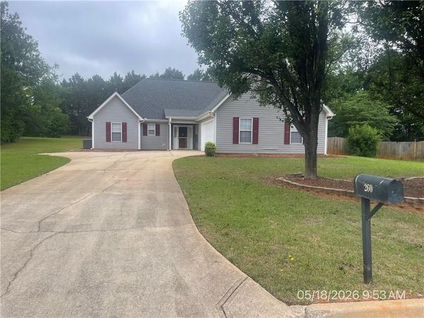 260 Rosewood Circle , Covington, GA 30016